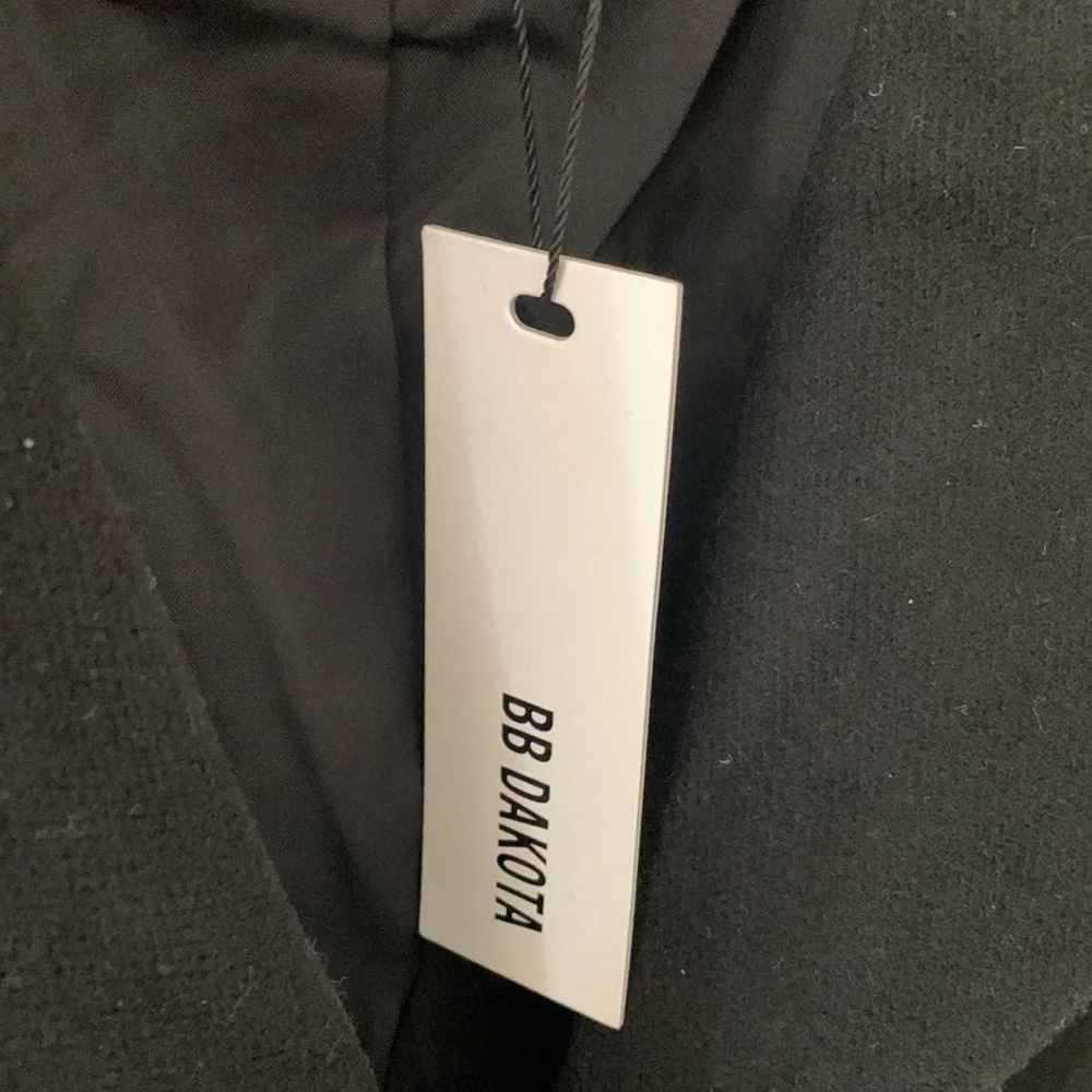 Black BB Dakota coat - Picture 3 of 11